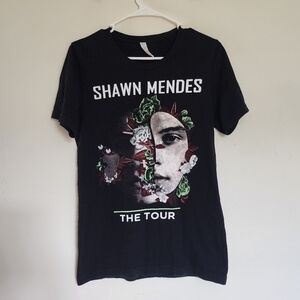 Shawn Mendes The Tour T-shirt Womens size Small Oversized